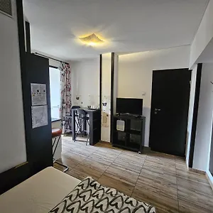 https://central-class-bucharest.bucharesthotelsnow.com